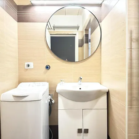 Dora Park-porta Susa Private Parking&netflix 公寓